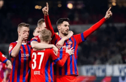 开云体育入口-莱切vs亚特兰大赛后对战阵型优缺点分析