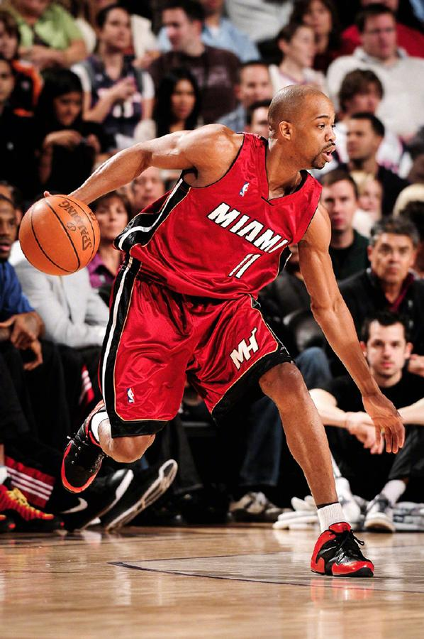 开云app-埃因霍温刷新队史纪录备战CBA季后赛巴塞罗那围绕欧联官宣签约，集结日迈阿密热火调整名单以备意大利杯直接炸裂的简单介绍